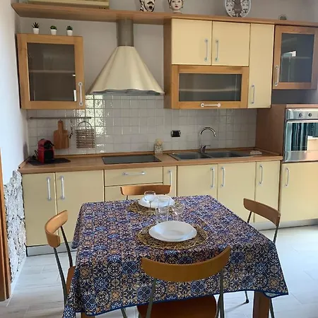 Cocciu D'amuri Таормина